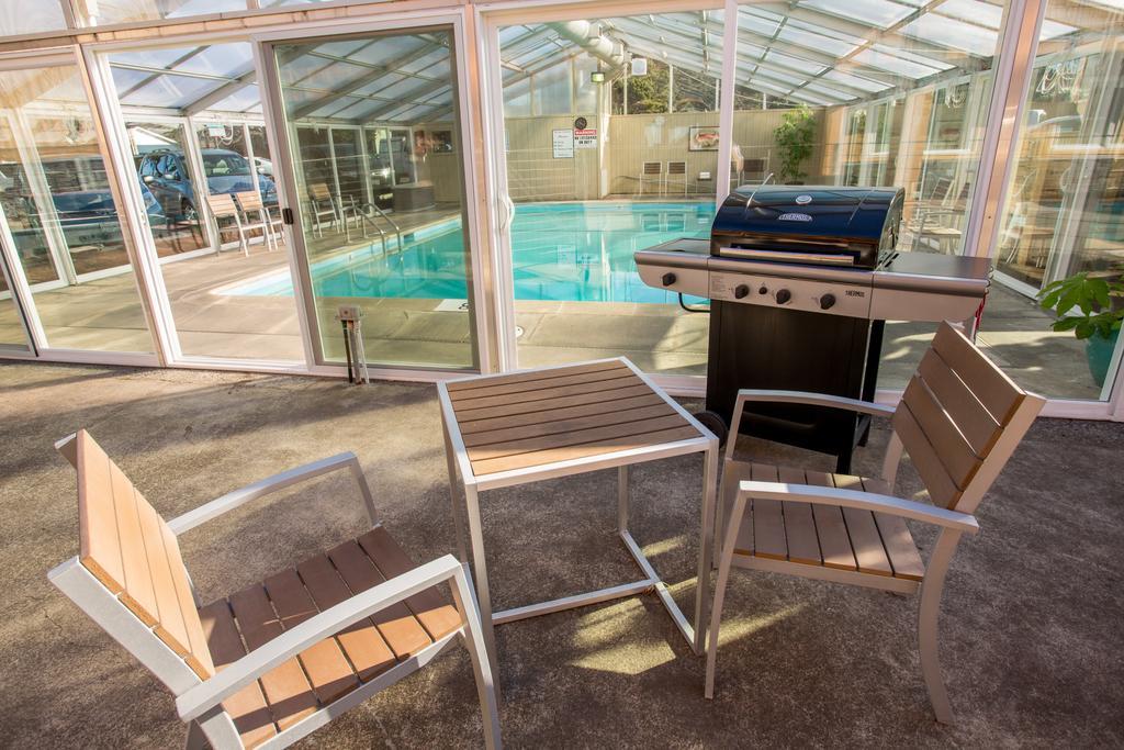 Pelican Shores Inn Lincoln City Exterior foto